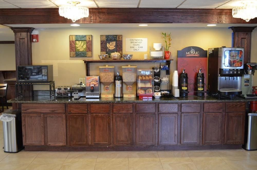 Comfort Inn Downtown Детройт Экстерьер фото